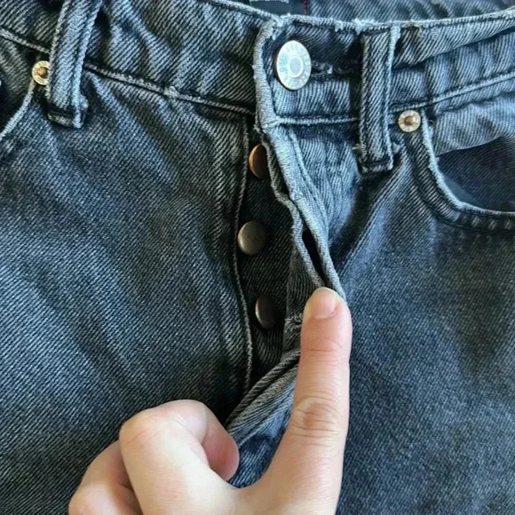 Urban Outfitters BDG Relaxed Straight Mid Rise Black Wash Jeans Sz 26 - Picture 4 of 9